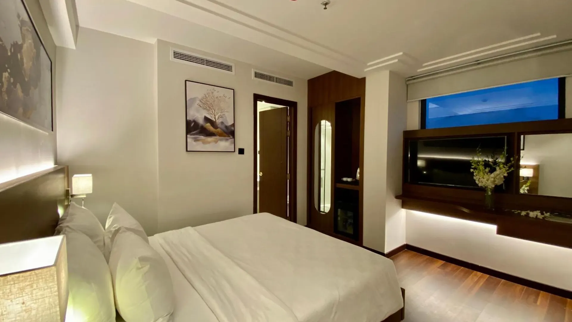 ***  Central Park Saigon Hotel Ho Chi Minh City Vietnam